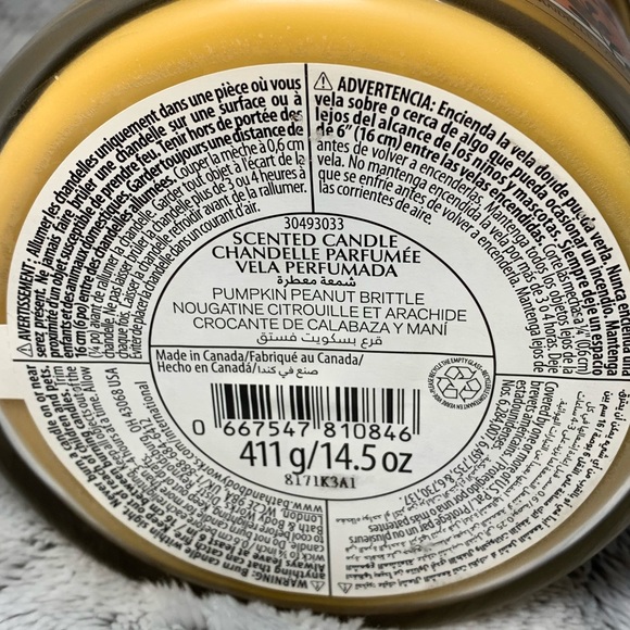 Pumpkin Peanut Brittle 3-wick candle from Bath & Body Works (2018) BBW - Picture 3 of 3